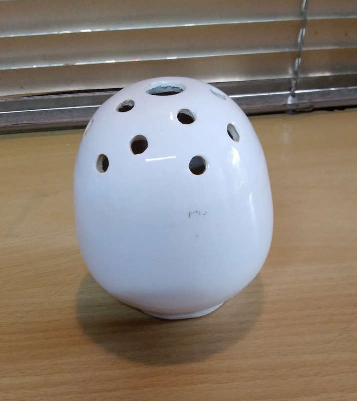 White flower frog