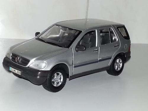 1/24 Mercedes M - Class