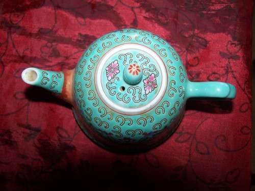 ORIENTAL TEAPOT WITH 2 CUPS