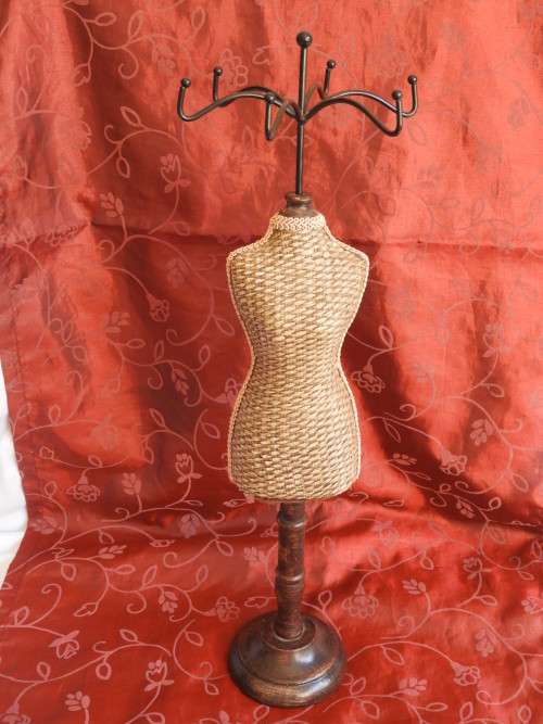 JEWELERY STAND