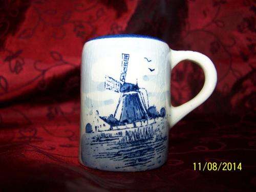 Small Delft Mug