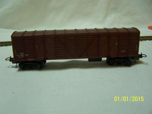 LIMA-HO-SAR- BROWN CLOSED FREIGHT WAGON