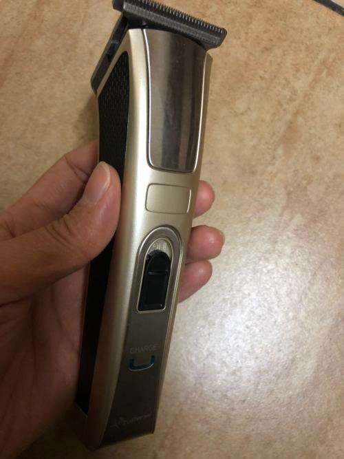 GEMEI Professional hair clipper GM-657