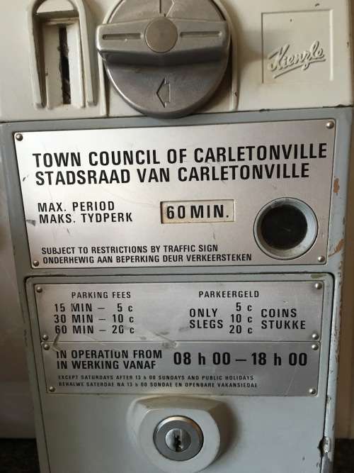 GERMAN "KIENZLE" PARKING METER ON STAND - CARLTONVILLE JHBG - WORKING WITH COINS
