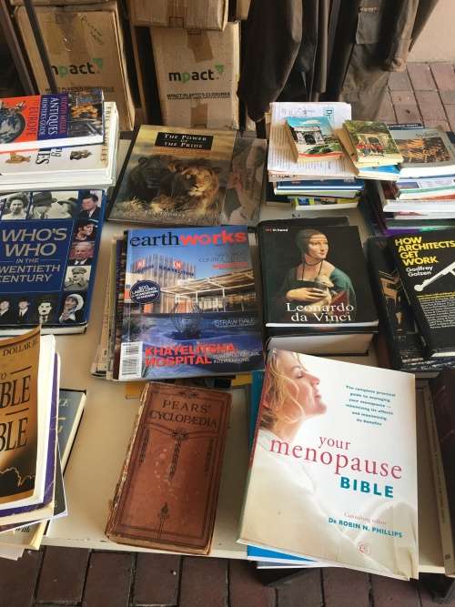 VARIOUS COLLECTIBLE ANTIQUE BOOKS - SELLING INDIVIDUALLY - 100 X BOOKS