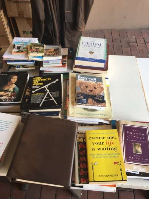 VARIOUS COLLECTIBLE ANTIQUE BOOKS - SELLING INDIVIDUALLY - 100 X BOOKS