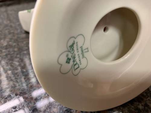 DONEGAL IRISH PARIAN CHINA HARP WITH SHAMROCK
