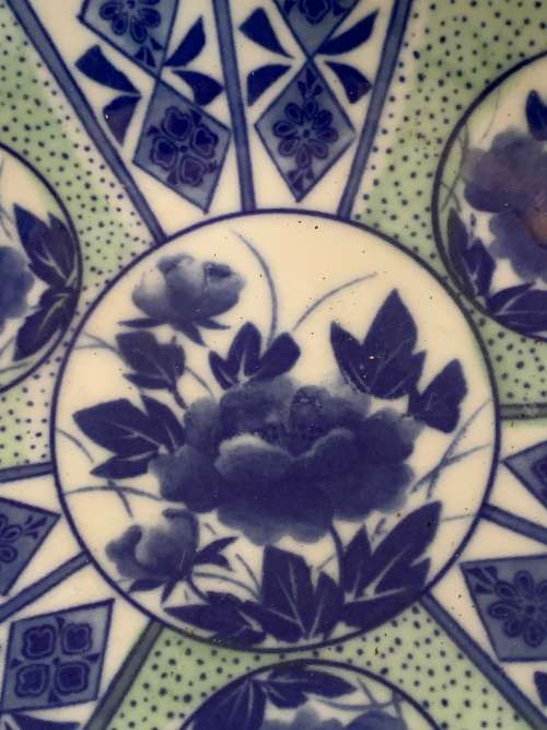 CHINESE POST 1920s BLUE AND WHITE FLOWER PATTERN BOWL STAMPED