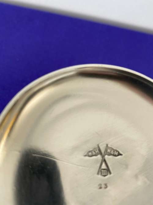 WALKER & HALL SILVER PLATE SUGAR CASTOR