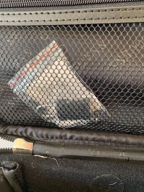 GUESS GENUINE BLACK SHOULDER STRAP LAPTOP CASE/BAG