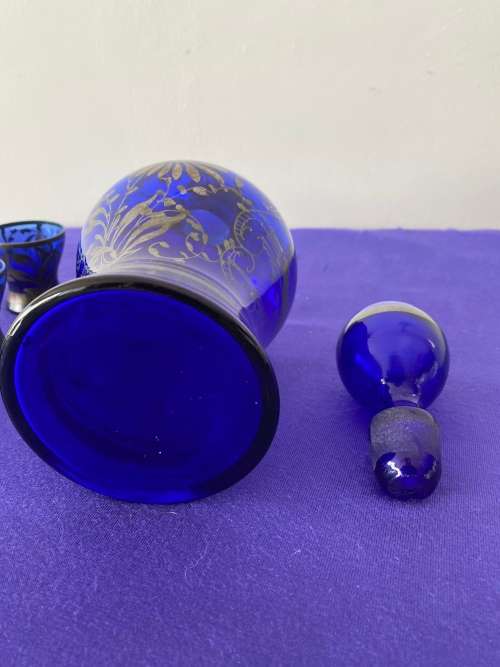ITALIAN COBALT BLUE SILVER OVERLAY DECANTER WITH 3 x SHOT GLASSES