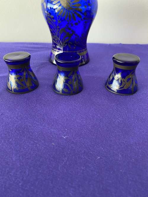 ITALIAN COBALT BLUE SILVER OVERLAY DECANTER WITH 3 x SHOT GLASSES