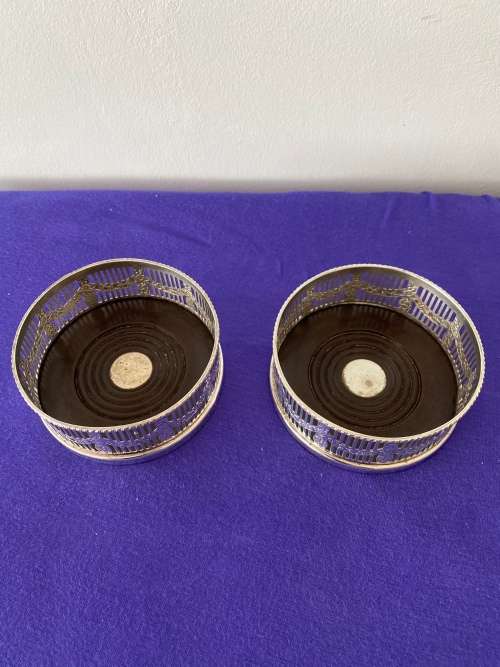 VINERS OF SHEFFIELD ENGLAND PAIR OF WINE DECANTER COASTERS