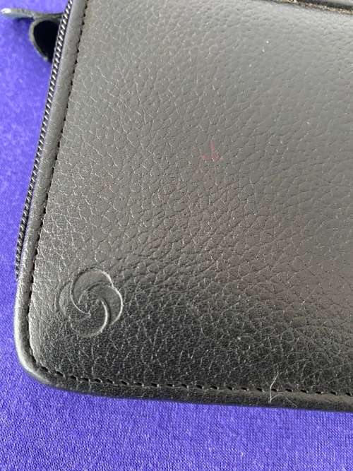 GENUINE BLACK LEATHER STAMPED GENTS HAND CLUTCH WALLET