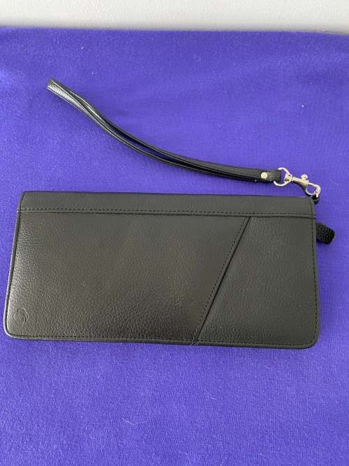 GENUINE BLACK LEATHER STAMPED GENTS HAND CLUTCH WALLET