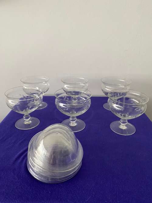 CRYSTAL GRAPE PATTERN SET OF 6 x GLASSES WITH CUPS