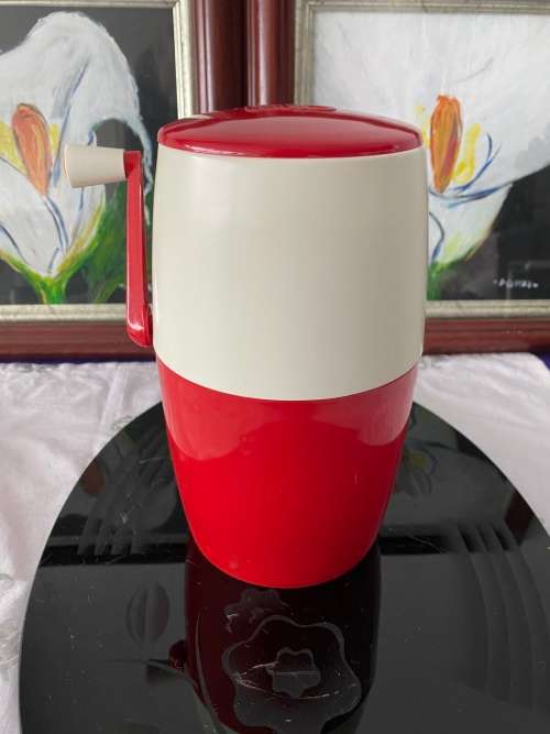VINTAGE 1970s LILLO RETRO ITALIAN ICE CRUSHER/SHAVER HAND CRANK| MCM BAR COCKTAILS