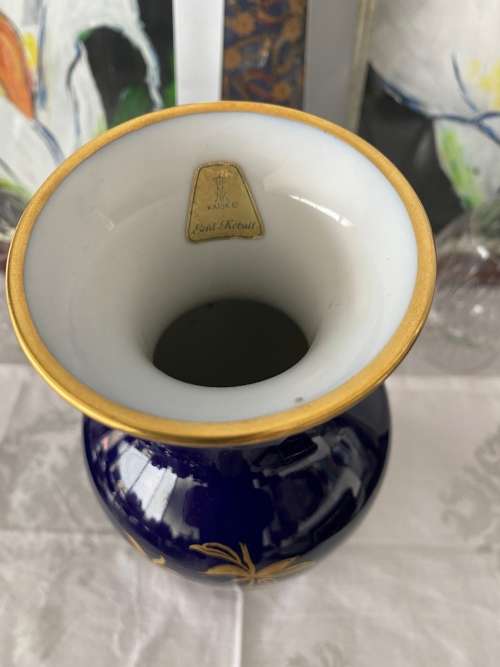 KAISER GERMANY SYMPHONIE COBALT BLUE AND GOLD PEACOCK NOSSEK DESIGN LARGE VASE