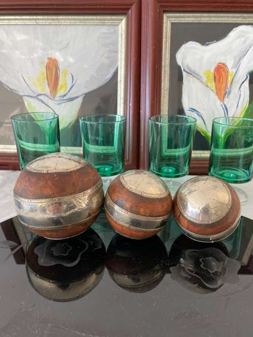 VINTAGE INDIA GRADUATED WOODEN SILVER TONE METAL SURROUNDS BALLS X 3
