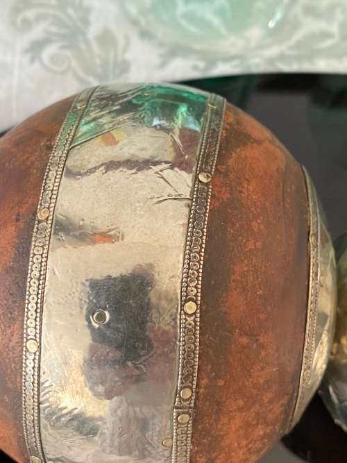 VINTAGE INDIA GRADUATED WOODEN SILVER TONE METAL SURROUNDS BALLS X 3