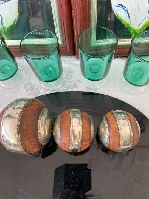 VINTAGE INDIA GRADUATED WOODEN SILVER TONE METAL SURROUNDS BALLS X 3