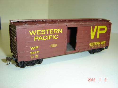 HO Roundhouse 40' Box Car Western Pacific - New - Boxed
