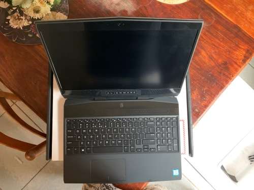 Alienware m15 Gaming Notebook