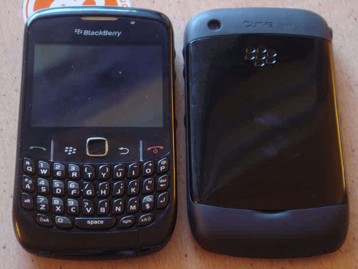 blackberry 8520/ with 4gb