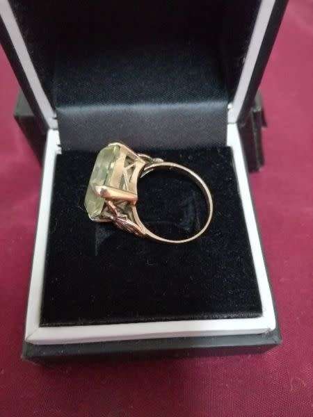 Vintage 9ct ring