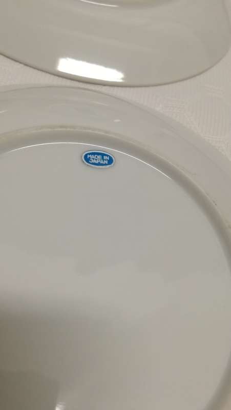 Vintage Imari Japanese plates