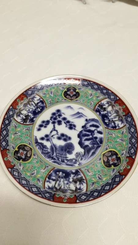 Vintage Imari Japanese plates