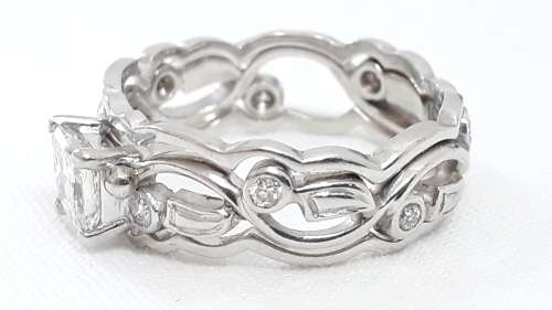Van Deijl Platinum and diamond ring