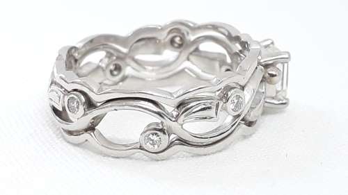Van Deijl Platinum and diamond ring
