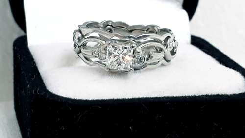 Van Deijl Platinum and diamond ring