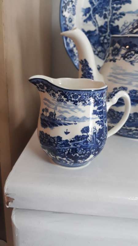 Vintage William James Pastoral Symphony teaset