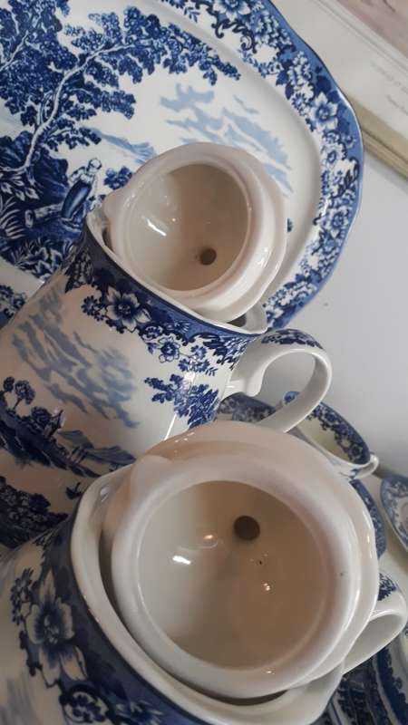 Vintage William James Pastoral Symphony teaset
