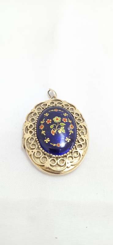Vintage sterling silver locket with enamel