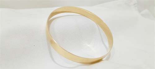 9ct Gold broad bangle