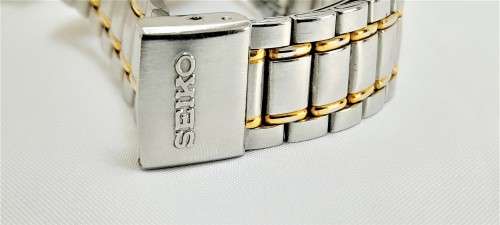 Seiko SQ dual tone men`s dress watch
