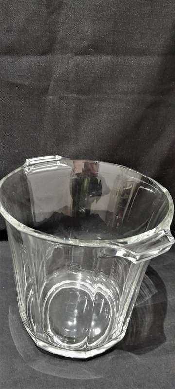 1980s Luminarc ice bucket