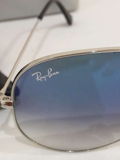 Ray Ban Aviator sunglasses