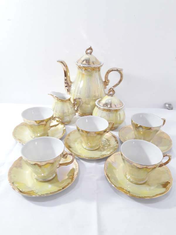 Vintage demitasse Japanese tea set