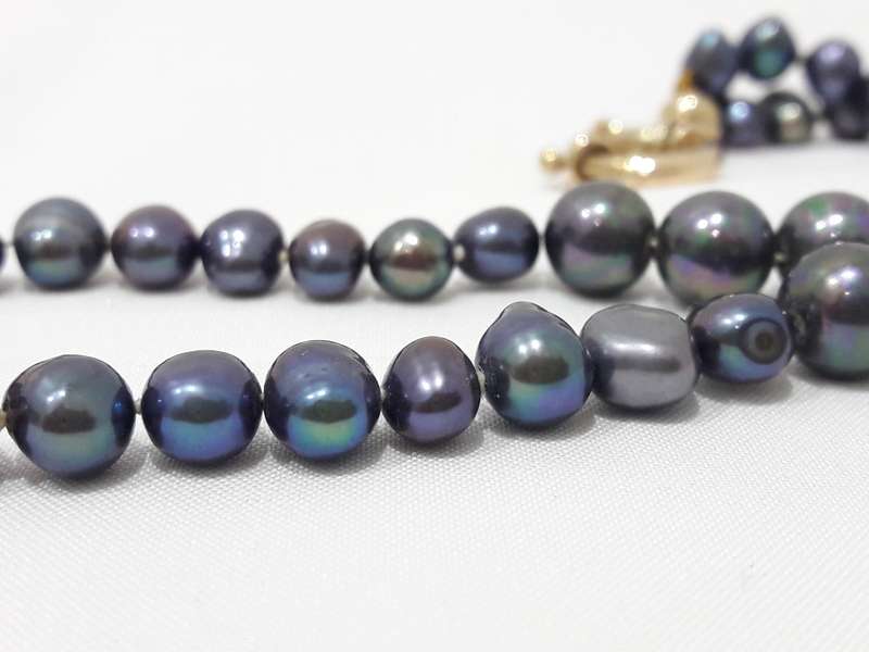 Vintage Cultured Tahitian pearls with 9ct clasp bracelet