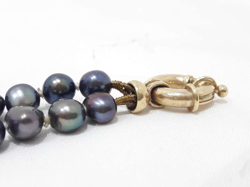 Vintage Cultured Tahitian pearls with 9ct clasp bracelet