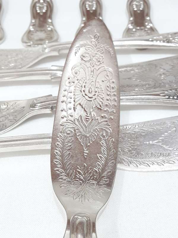 Vintage Kings Pattern silver plate cutlery set