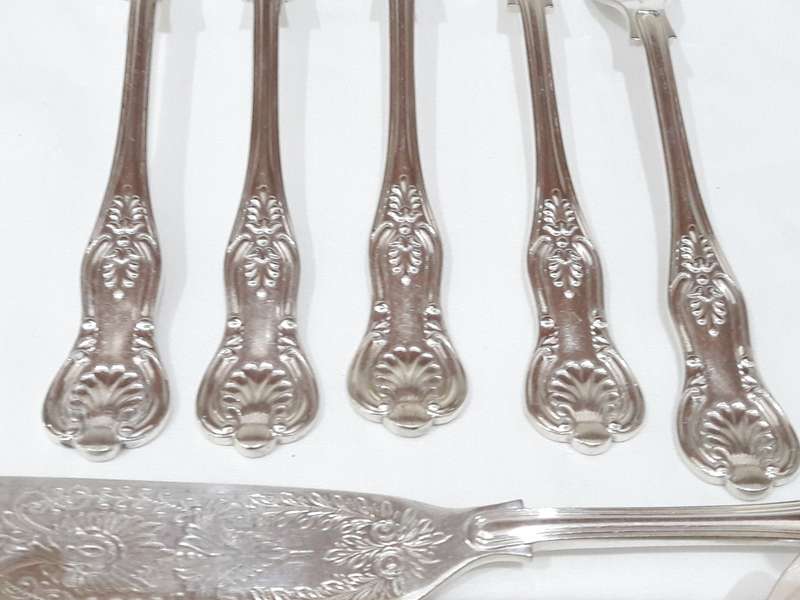 Vintage Kings Pattern silver plate cutlery set