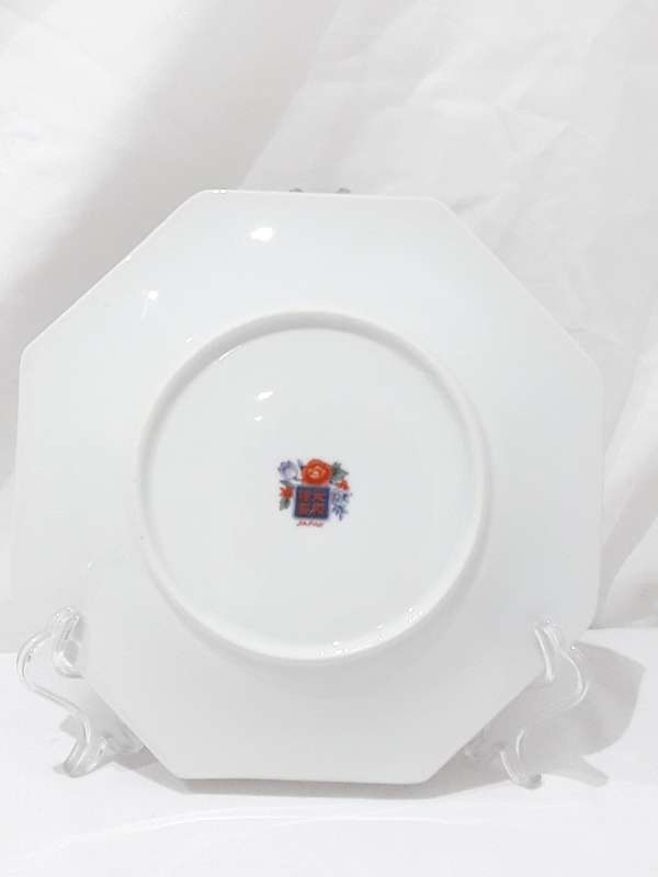 Vintage Imari octagonal plates