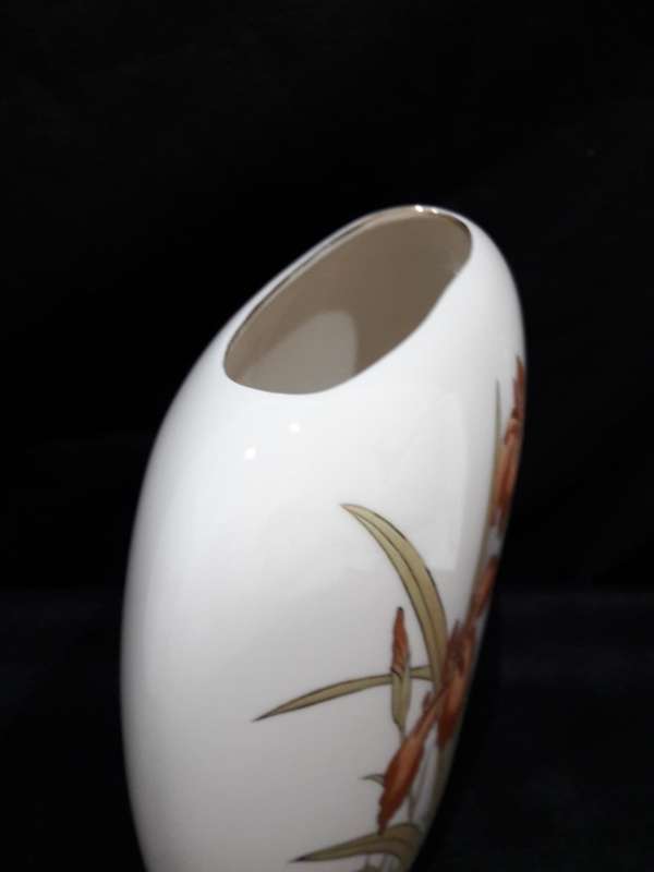 1980s Fine China Japanese vase