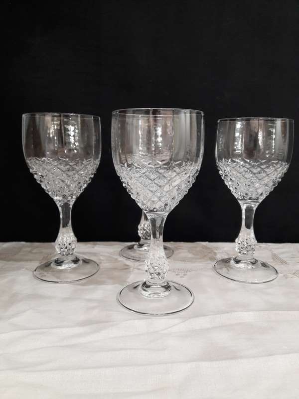 Vintage Cristal D` Arques liqueur glasses