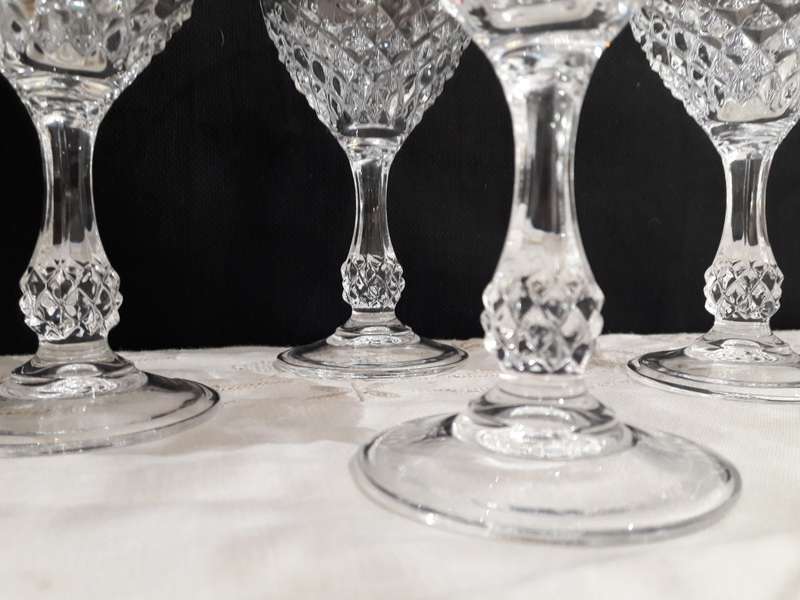 Vintage Cristal D` Arques liqueur glasses